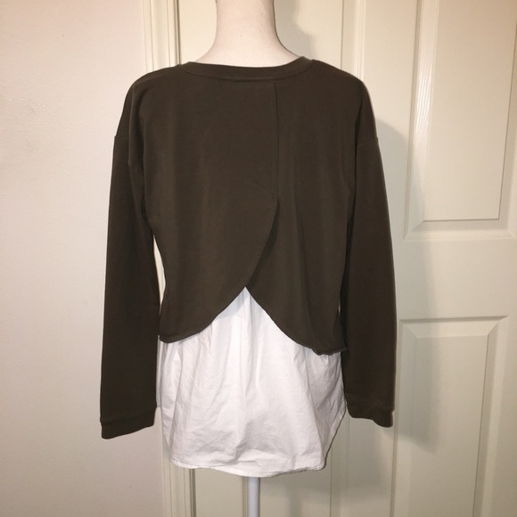 Vince Camuto Oversized Faux Layered Top - Picture 4 of 10